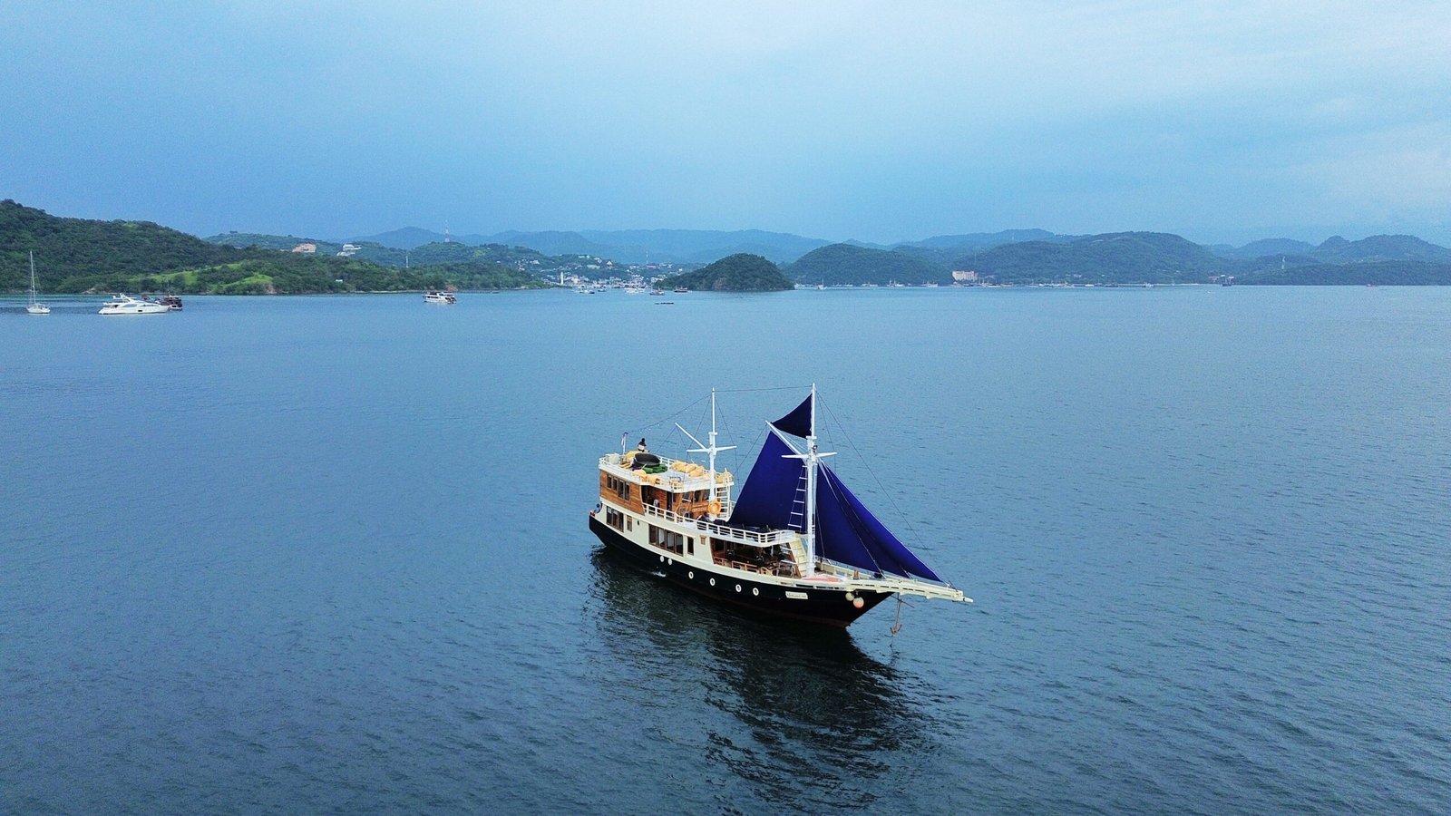 KLM Natural 001 - Gallery 2